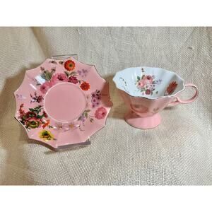 MERITAGE salmon pink dainty floral bouquet scalloped edge tea cup and saucer set